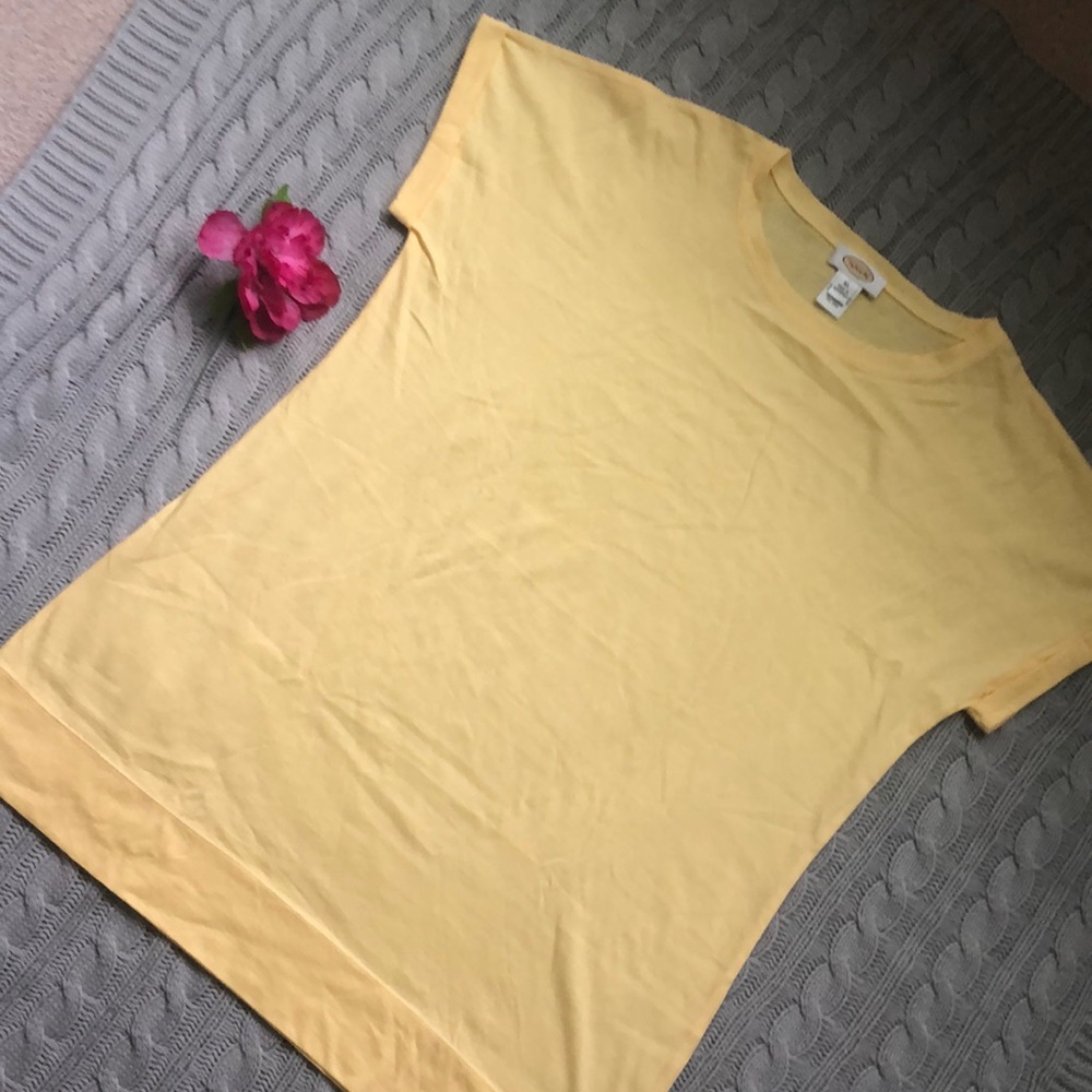 NWOT Talbots XL Cap Sleeve T-Shirt XL - yellow